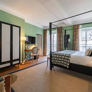 https://bagutta-suites-the-couper.italymilanhotels.net